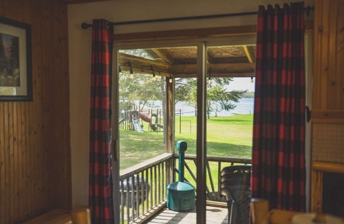 Backus Cabin | 2BR Lakefront Cabin w/Private Launch & Dock