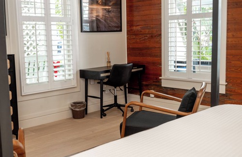 Historic Seaport Hotel | 2BR Suite - Come Hide