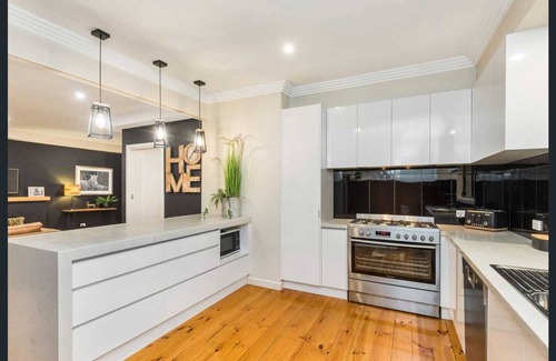Bendigo House | 2Easy Luxury - Affordable opulence in the CBD