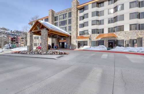 Crested Butte Apartment | 2nd-Floor Studio w/Mtn Views, Shared Outdoor Hot Tub & Heated Pool, Washer/Dryer