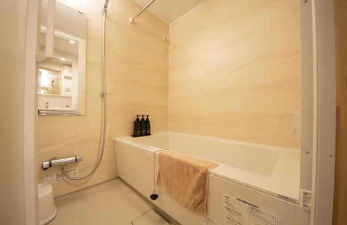 Meieki Apartment | 2nd floor variations in blue - Variations in blue/Nagoya Aichi