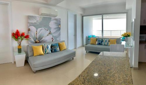 Bocagrande Apartment | 2P1-AL2 APARTAMENTO DE 2 ALCOBAS FRENTE AL MAR CON AIRE ACONDICIONADO Y WIFI