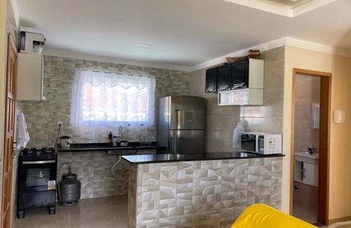 Praia da Vila House | 2qts, 2bnhs, Coz.,sl., ar. Gour. Piscina, Garg. Jardim