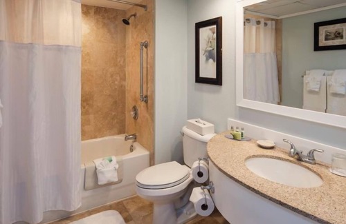 St. Pete Beach Hotel | 2x Gulf Front View Villa w/Balcony 2 Double Beds at Island Grand at TradeWinds