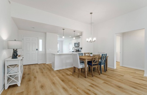 Sumter County House | 3/2 in The Village of Waters Edge w/Golf Cart