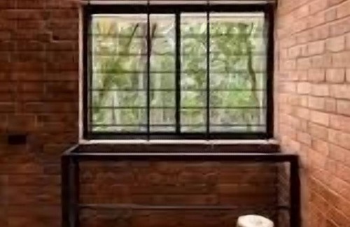 Lindenwood Park Condo | 3,400sq ft 5 Bedroom Condo Sleeps up to 10