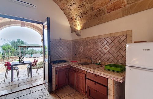 Torre Vado Ski Chalet | 3-apt house with private pool, 250m from beach