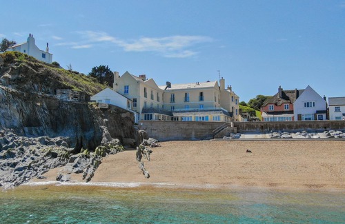 Torcross Apartment | 3 At The Beach, Torcross - an apartment that sleeps 4 guests in 2 bedrooms