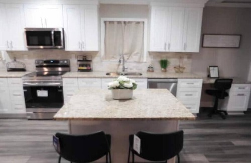 Stone Mountain House | 3 Bdrm Jewel: Luxury w/own Pool