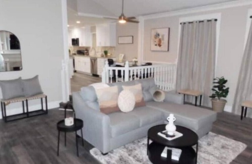 Stone Mountain House | 3 Bdrm Jewel: Luxury w/own Pool