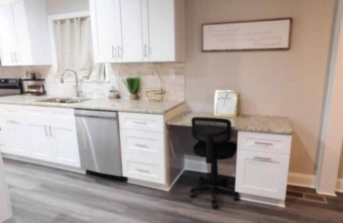 Stone Mountain House | 3 Bdrm Jewel: Luxury w/own Pool