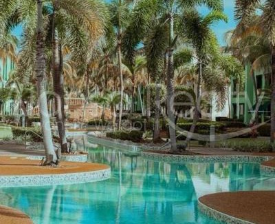Las Carreras Apartment | 3 Bed 2 Bath 2 Parking 5 pools
