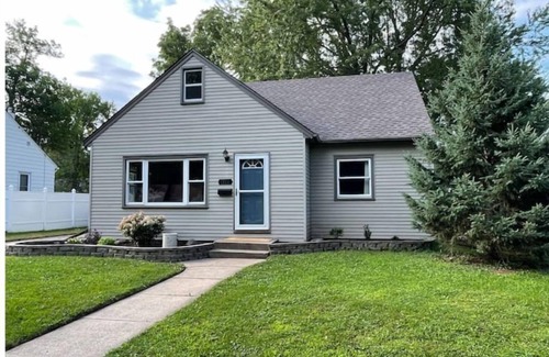 Austin House | 3 Bed, 2 Bath Home with Gym & Playroom