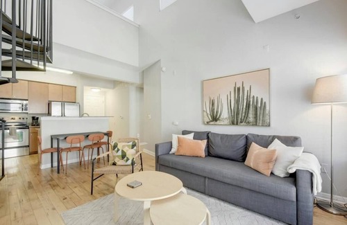 West Campus Condo | 3 Bed/2 Bath West Campus Penthouse Condo in the Heart of Austin