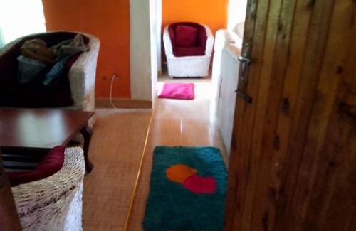 Kenya House | 3 Bed Guesthouse with with Water, Electricity Wifi