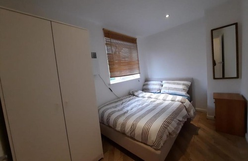 Colchester House | 3 Bed Home in Colchester