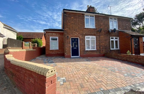 Colchester House | 3 Bed Home in Colchester