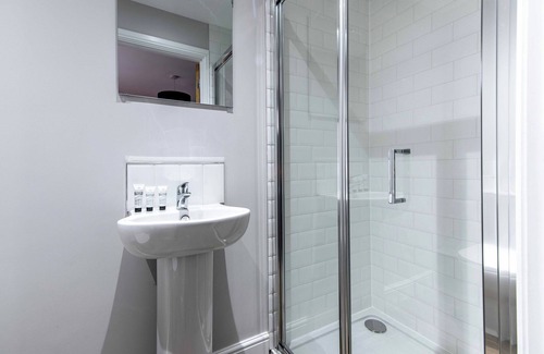 Newark upon Trent House | 3-Bed House – Ideal for Contractors and Families