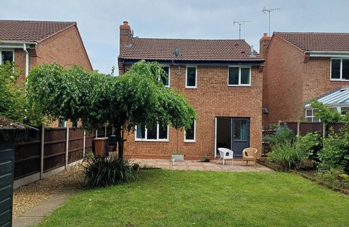 Uttoxeter House | 3 Bed House - Sleeps 6 - Pets - Parking - Wifi