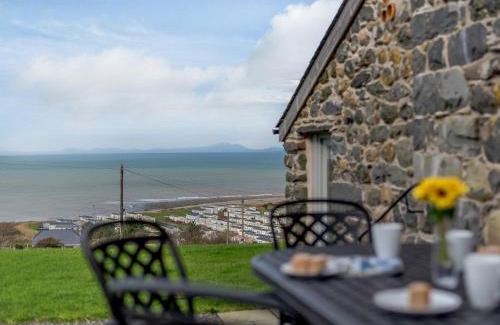Llwyngwril House | 3 Bed in Aberdovey 75025