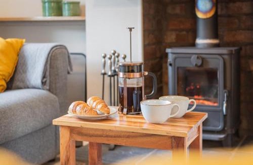 Penny Bridge House | 3 Bed in Backbarrow SZ549