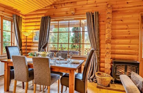 Walston House | 3 Bed in Peebles LK15M