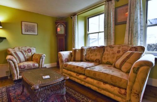 Polruan House | 3 Bed in Polruan PC032