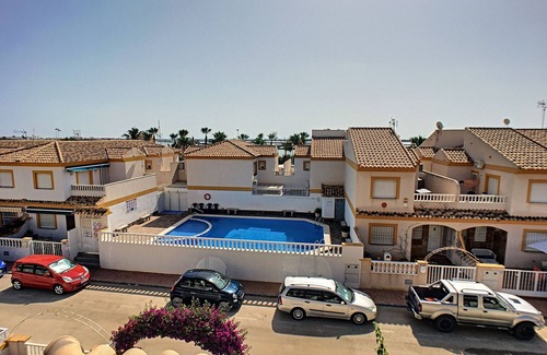 Lo Pagan Ski Chalet | 3 Bed refurbished house with air con and shared pool 5 mins walk to Mar Menor