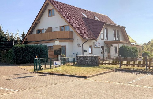 Ueckeritz Hotel | 3-bed room /floor. - Hotel Pension Neptun