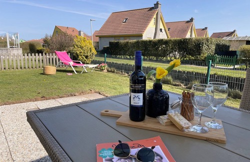 Julianadorp aan zee Cottage | 3 bedroom accommodation in Julianadorp aan Zee