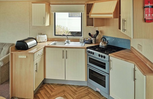 Aberystwyth House | 3 bedroom accommodation in Clarach Bay, Nr Aberystwyth