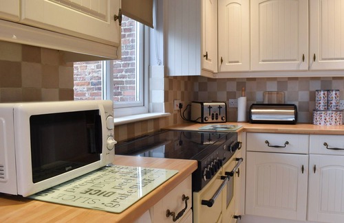Burnham Deepdale Cottage | 3 bedroom accommodation in Brancaster Staithe, near Wells-next-the-Sea