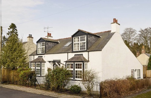 Bridgend of Lintrathen Cottage | 3 bedroom accommodation in Bridgend of Lintrathen, near Forfar