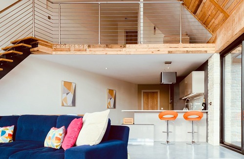 Maidstone Cabin | 3 bedroom accommodation in Sutton Valence, near Maidstone