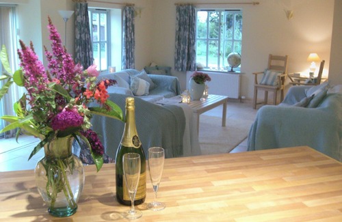Oasby Cottage | 3 bedroom accommodation in Oasby, near Grantham