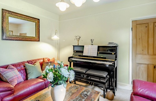 Weston Rhyn Cottage | 3 bedroom accommodation in Weston Rhyn, near Oswestry
