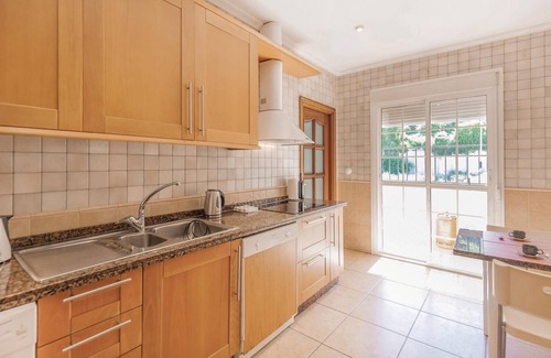 Gelves House | 3 bedroom accommodation in Gelves