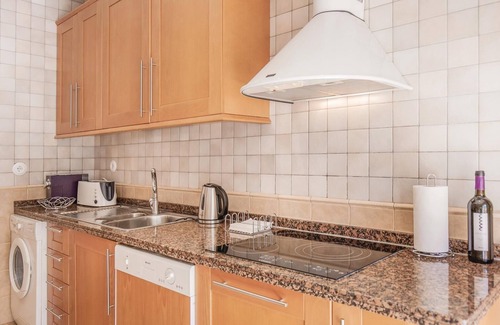 Gelves House | 3 bedroom accommodation in Gelves