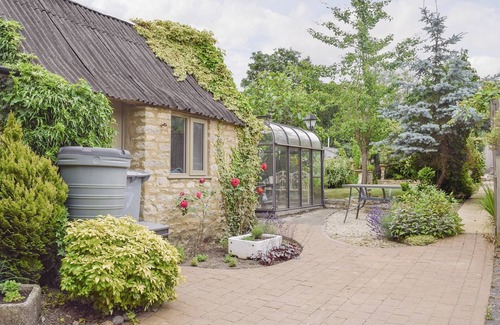 Bampton Cottage | 3 bedroom accommodation in Bampton, near Witney
