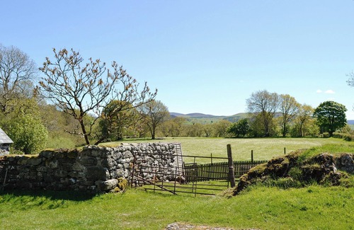 Cwmtirmynach Cottage | 3 bedroom accommodation in Bala