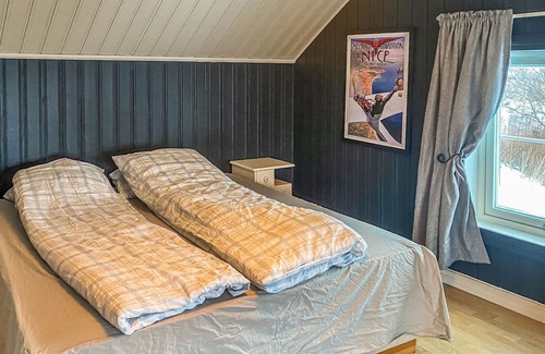 Dyrvik Apartment | 3 bedroom accommodation in Dyrvik