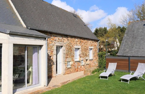 Vasteville House | 3 bedroom amazing home in LA HAGUE