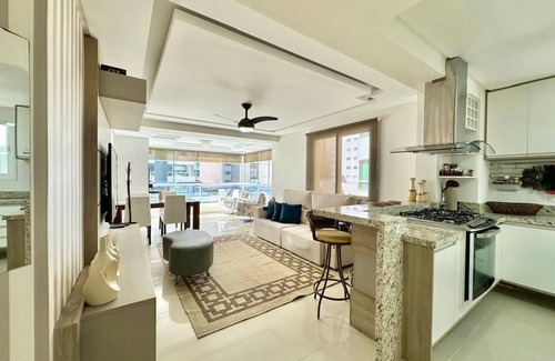 Capao da Canoa Apartment | 3 bedroom apartment close to the sea, next to Bassani square.