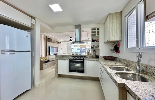 Capao da Canoa Apartment | 3 bedroom apartment close to the sea, next to Bassani square.