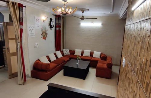 Delhi Apartment | 3 Bedroom apartment in central DelhinClose to all major attractions