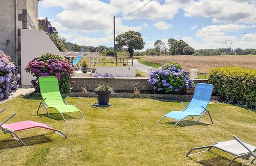 Saint-Carreuc House | 3 bedroom awesome home in Saint-Carreuc