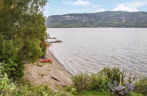 Modum House | 3 bedroom awesome home in Vikersund