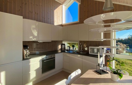 Arendal House | 3 bedroom beautiful home in Færvik