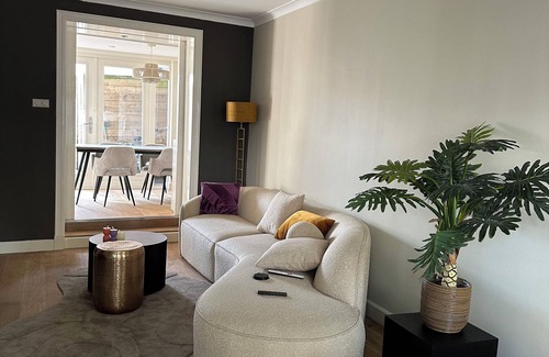 Medemblik House | 3-bedroom building in tranquil Medemblik with WiFi
