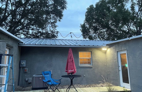 Ocala House | 3-bedroom building in wonderful Ocala ,enjoy ziplining , horses,or river rafting